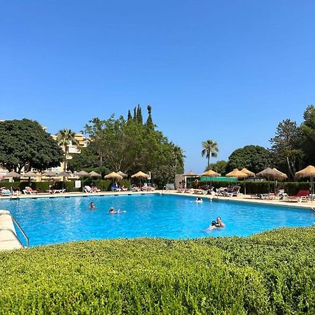 Benalmadena Inn Apartaments Malaga Luaran gambar